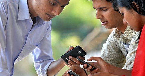 India’s Phone Production Hits the 100 Million Mark in 2015